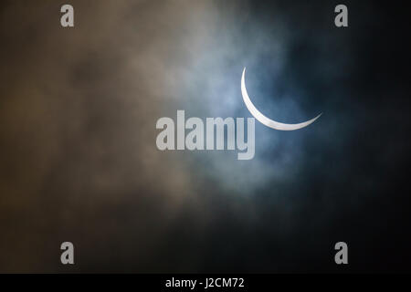 Indonesia, Maluku Utara, Kabupaten Halmahera Timur, Moon at night sky on northern Molikken Stock Photo