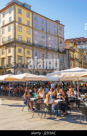 Porto bar Portugal, view in summer of tourists relaxing at bars in the Ribeira waterfront district in central Porto, Oporto, Portugal Stock Photo