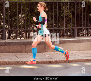 Tracy Barlow running for Great Britain in the 2017 London Marathon. She went on to finish 16th, in a time of 02:30:42 Stock Photo
