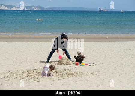 Weymouth, Dorset, UK. 29th Apr, 2017. Beach goers make the best or a cool and breezy day with occasional spells of sunshine at Weymouth as the weather is set to deteriorate tomorrow with rain moving into the area. Credit: Tom Corban/Alamy Live News Stock Photo