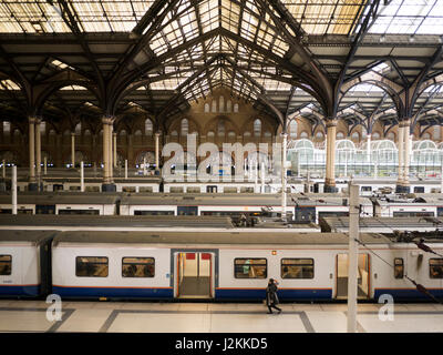 Empty platforms, interior of  Liverpool Street Station, London Stock Photo