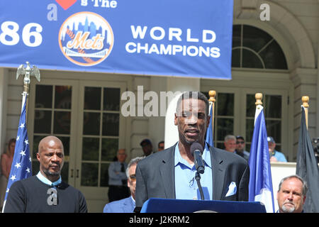 Dwight doc gooden hi-res stock photography and images - Alamy