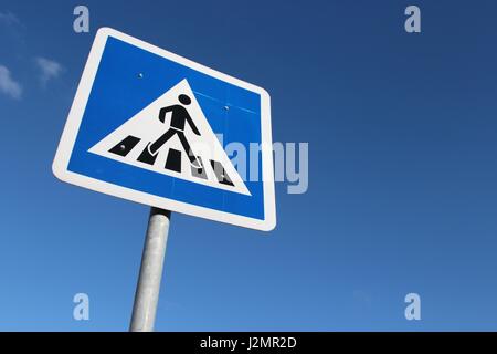 German pedestrian crossing sign - German road sign Stock Photo - Alamy