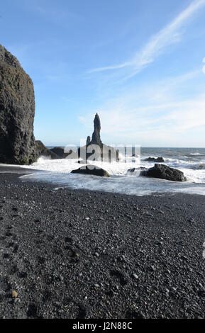 Volcanic Stack A sea stack at Vik on Iceland's south coast Stock Photo - Alamy
