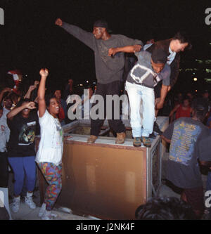 April 29/May 4 1992. Los Angeles CA. Coverage from the Los Angeles riots after the not guilty acquittal of policemen on trial in beating of Rodney King. In total, 55 people were killed during the riots, more than 2,000 people were injured, and more than 11,000 were arrested and $1 billion in property damage. Photos by Gene Blevins/LA DailyNews/ZumaPress. Credit: Gene Blevins/ZUMA Wire/Alamy Live News Stock Photo