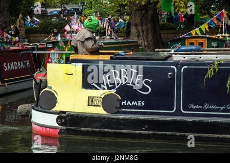 London, UK, 29 April 2017 Canal boat cavalcade at Little Venice on the Grand Union canal. Stock Photo
