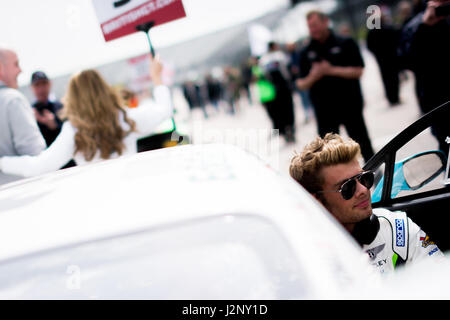 Corby, Northamptonshire, UK. 30th April, 2017. British GT racing driver Seb Morris and Team Parker Ltd before the British GT Championship at Rockingham Motor Speedway (Photo by Gergo Toth / Alamy Live News) Stock Photo