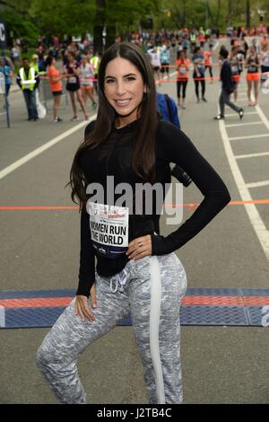 激安価格の Jen selter hi-res stock photography and images - Alamy タレント・お笑い芸人