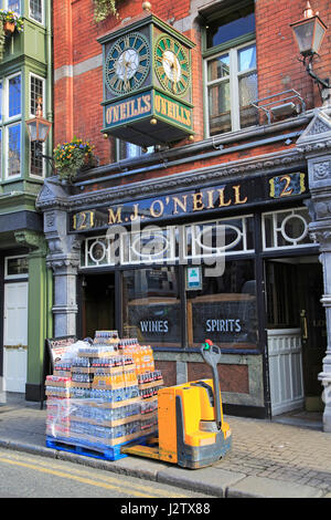 Bottles morning deliveries M.J. O'Neill traditional pub,  Dublin city centre, Ireland, Republic of Ireland Stock Photo