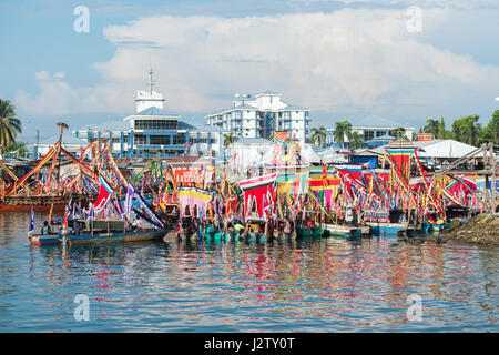 Traditional Bajau's boat called Lepa-Lepa decorated with colorfull Sambulayang flag during Regatta Lepa in Semporna. This and annual event and main at Stock Photo