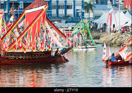 Traditional Bajau's boat called Lepa-Lepa decorated with colorfull Sambulayang flag during Regatta Lepa in Semporna. This and annual event and main at Stock Photo