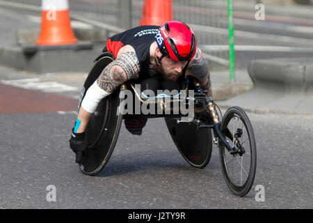 Anthony Gotts competing in the Virgin Money London Marathon 2017, The Highway, London, UK. Stock Photo