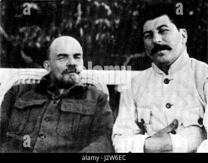 19220901-lenin stalin at gorki Stock Photo