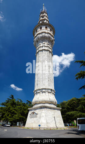Beyazit Tower, also named Seraskier Tower, the fire-watch tower located in the courtyard of Istanbul University's main campus on Beyazit Square in Ist Stock Photo