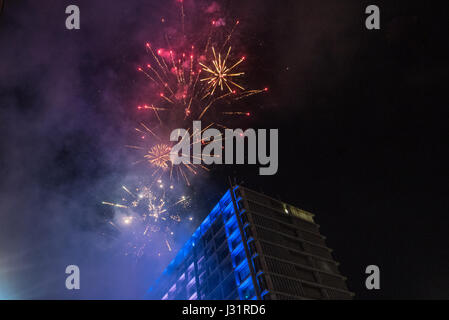 Tel Aviv Yafo, Israel. 01st May, 2017. Fireworks - celebration of yom haatsmaout - independence day may 1st 2017, Kikar Rabin, Tel Aviv-Yafo, Israel Credit: Michael Jacobs/Alamy Live News Stock Photo