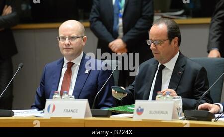 Brussels, Belgium. 29th Apr, 2017. Czech Republic's Prime Minister Bohuslav Sobotka (left) and French President Francois Hollande during the EU summit in Brussels on Saturday, April 29, 2017. Credit: Jakub Dospiva/CTK Photo/Alamy Live News Stock Photo
