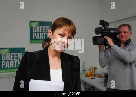 London, UK. 2nd May, 2017. Caroline Lucas MP, Co-Leader of the Green Party, at the Green Party launch of their Brexit policy in Hackney. Credit: Stephen Chung/Alamy Live News Stock Photo