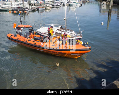 Weymouth Harbour, Dorset, UK. 2nd May 2017. Search for missing person at Weymouth Harbour, Dorset Credit: Frances Underwood/Alamy Live News Stock Photo