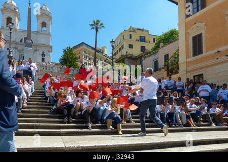 Rome, May 9, 2014 - Flash mob I love EU . Minister Stefania Giannini on the steps of Piazza di Spagna with dozens of kids to celebrate Europe Stock Photo