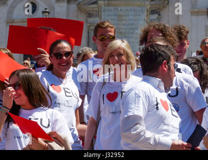 Rome, May 9, 2014 - Flash mob I love EU . Minister Stefania Giannini on the steps of Piazza di Spagna with dozens of kids to celebrate Europe Stock Photo