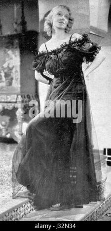 Virginia Bruce, 1930s Stock Photo - Alamy