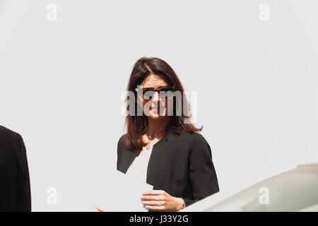Roma, Italy. 02nd May, 2017. Mayor of Rome Virginia Raggi arrives to the Mausoleum of Augustus for press conference Credit: Matteo Nardone/Pacific Press/Alamy Live News Stock Photo