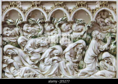 Agony in the Garden. Detail of the ivory altarpiece of the Scenes of the Passion of Christ dated from ca. 1375-1400 on display in the Musee des Beaux-Arts de Dijon (Museum of Fine Arts) in Dijon, Burgundy, France. Stock Photo