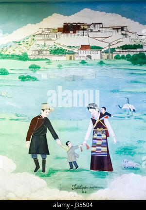 Wall painting, Chonor House Hotel, McLeodGanj, Dharamshala, Himachal Pradesh, north India depicting Tibetan family in front of Potola Palace, Lhasa Stock Photo