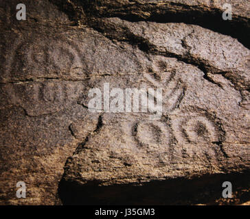 Inner Mongolia, China. 3rd May, 2017. Mysterious rock paintings can be seen in north China's Inner Mongolia Autonomous Region, reflecting history and daily life of people living in Inner Mongolia. Credit: SIPA Asia/ZUMA Wire/Alamy Live News Stock Photo