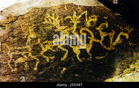 Inner Mongolia, China. 3rd May, 2017. Mysterious rock paintings can be seen in north China's Inner Mongolia Autonomous Region, reflecting history and daily life of people living in Inner Mongolia. Credit: SIPA Asia/ZUMA Wire/Alamy Live News Stock Photo