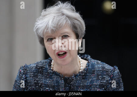 London, London, UK. 3rd May, 2017. British Prime Minister Theresa May makes a statement at 10 Downing Street after returning from Buckingham Palace where she met Britain's Queen Elizabeth II to ask permission for the dissolution of Parliament, in London, Britain on May 3, 2017. Credit: Tim Ireland/Xinhua/Alamy Live News Stock Photo