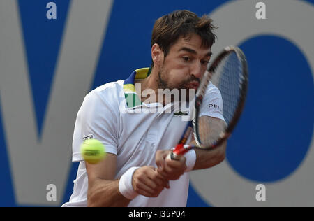 Munich, Germany. 03rd May, 2017. Alexander Zverev from Germany plays against France's Chardy during their men's singles tennis match at the ATP Tour in Munich, Germany, 03 May 2017. Photo: Angelika Warmuth//dpa/Alamy Live News Stock Photo