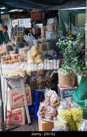 Phahurat Market Vendor , Little India, in Bangkok - Thailand Stock Photo