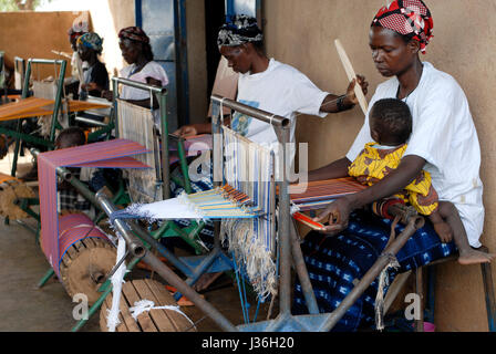 Burkina Faso, Kaya, aid project of catholic church for forced married women in Boken, vocational training and employment as weaver Stock Photo