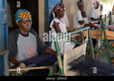 Burkina Faso, Kaya, aid project of catholic church for forced married women in Boken, vocational training and employment as weaver Stock Photo