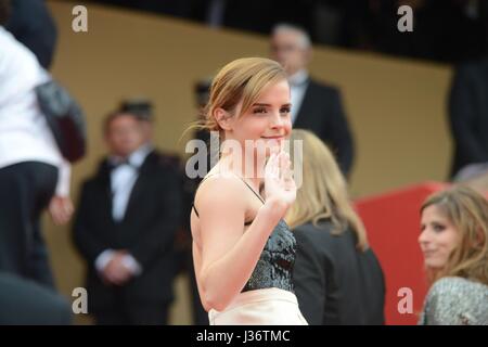 Emma Watson  66e Festival de Cannes 2013  Montée des marches du film 'The Bling Ring'  16 mai 2013