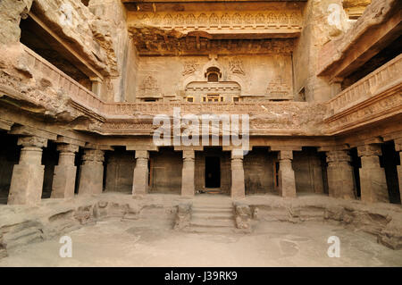 View of ancient Buddhist cave temples at Ellora, Maharashtra, India (Unesco) Stock Photo