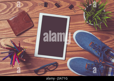 Top view of men accessories. Hipster or modern man concept. Accessories for  going for a walk. Male fashion accessories, flat lay on coral pink backgro  Stock Photo - Alamy