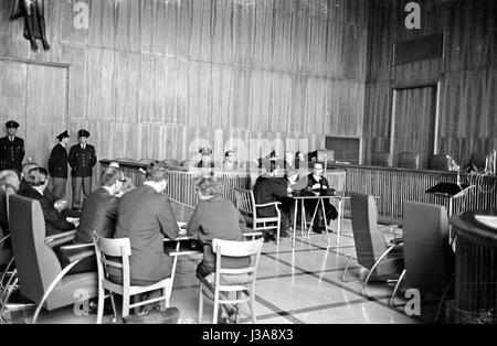 Sentencing in the Bruehne-Ferbach process in Munich, 1962 Stock Photo