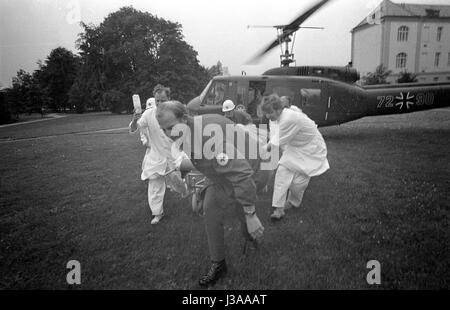 Transport of an accident victim to the Harlaching Clinic, 1970 Stock Photo
