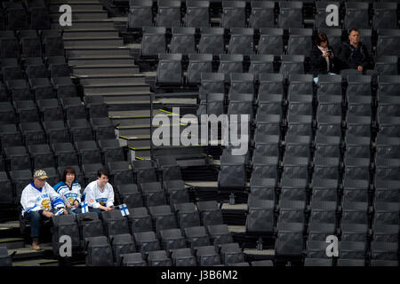 Paris, France. 05th May, 2017. Finnish fans watch the match Finland vs Belarus during the Ice Hockey World Championships in Paris, France, on May 5, 2017. Credit: Michal Kamaryt/CTK Photo/Alamy Live News Stock Photo