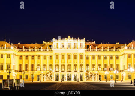 castle Schönbrunn Palace Schloss from outside main entrance, Wien, Vienna, 13. Hietzing, Wien, Austria Stock Photo