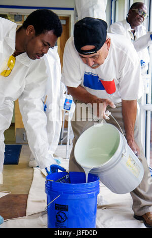Miami Florida,Charles Hadley Park,ACCESS Miami,Sherwin Williams Paint Training,free course,teach painter's skills,multicultural,Black African Africans Stock Photo