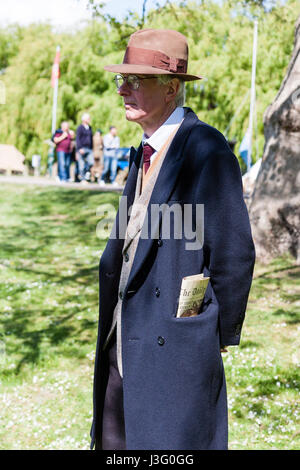 Man dressed in 1940,s style clothing as spiv during Forties weekend on ...