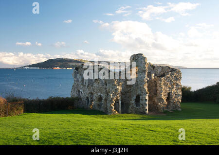 The ruined 16th Century Sandsfoot Castle, an artillery fort built in the reign of Henry VIII to defend Portland Harbour. Weymouth, Dorset, England, UK Stock Photo