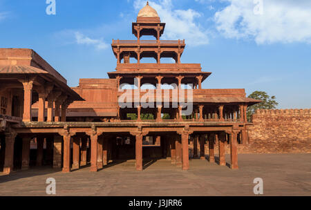 Historic Indian architecture building Panch Mahal built by Mughal Emperor Akbar at Fatehpur Sikri Agra, India. Stock Photo