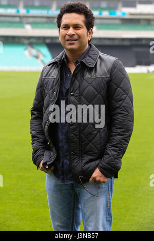 London, UK. 6th May, 2017. Sachin Tendulkar. Photocall with the legendary cricketer, Sachin Tendulkar at Kia Oval, for the upcoming release of his film, Sachin: A Billion Dreams. The film follows Sachin Tendulkar's journey from a young boy to one of the most celebrated sportsman of all time, releases on May 26th. Directed by award-winning filmmaker James Erskine, this film allows fans to walk into the Master Blaster's life and also feature India's cricketing legends M.S. Dhoni and Virender Sehwag.   Rahman. Credit: Dinendra Haria/Alamy Live News Stock Photo