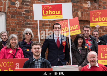 Brentwood, 6th May 2017, Gareth Barrett Labour Party Perspective Parliamentary Candidate for Brentwood and Ongar Labour party (centre, red tie) campaign in Brentwood Essex for the General Election campaign Stock Photo