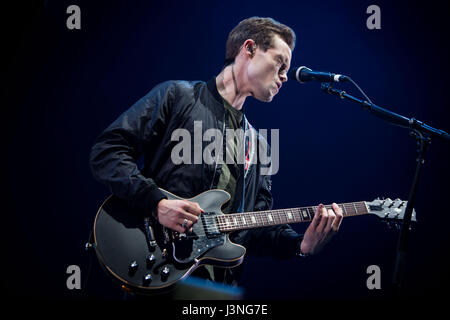 Milan, Italy. 6th May, 2017. James TW performs live at Mediolanum Forum Assago Credit: Roberto Finizio/ Alamy Live News Stock Photo