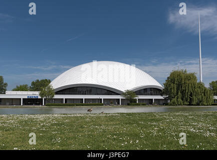 : The Concert and Congress Hall Jahrhunderthalle Frankfurt-Hoechst Stock Photo